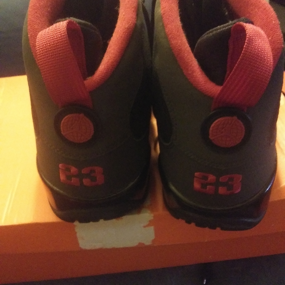 Air Jordan Retro 9